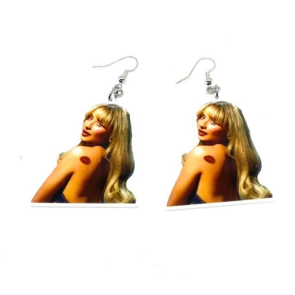 Sabrina Carpenter planar resin earrings.